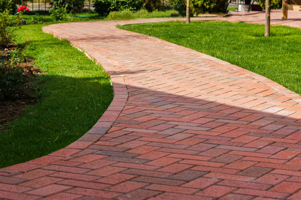 Best Residential Driveway Paver Services  in Grayslake, IL