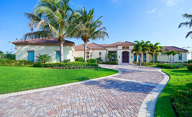 Best Driveway Paving Contractor  in Grayslake, IL